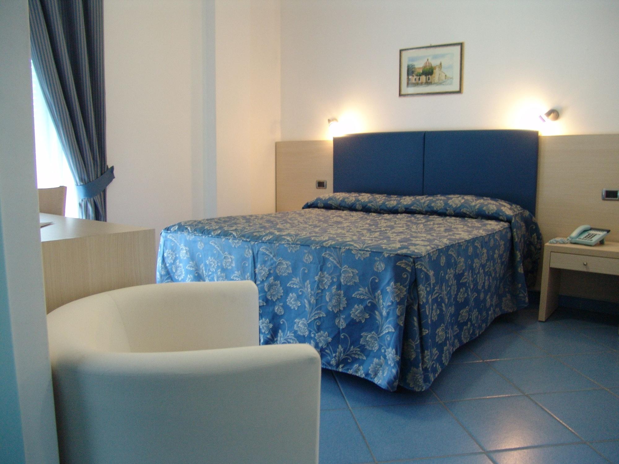 Hotel La Sorgente Savelletri Екстериор снимка